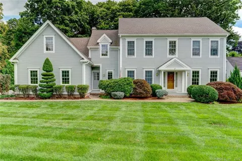 47 Club Dr, Berlin, CT 06037