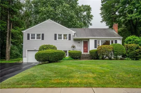 75 Hilldale Rd, West Hartford, CT 06117
