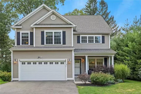 2 Hillcrest Dr, Southington, CT 06489
