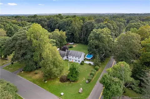 2 Pepperbush Dr, Clinton, CT 06413