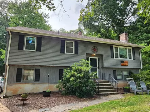 272 Little Fawn Rd, Southington, CT 06489