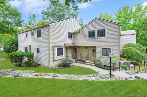 125 Smoke Valley Dr #C, Stratford, CT 06614