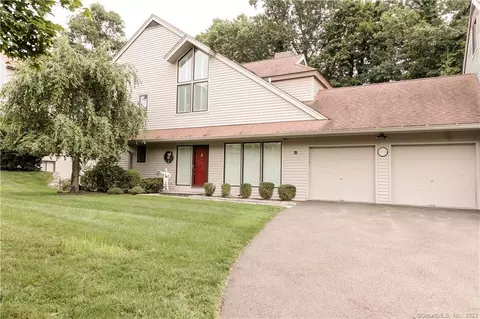 320 Strawberry Hill Ave #35, Stamford, CT 06902
