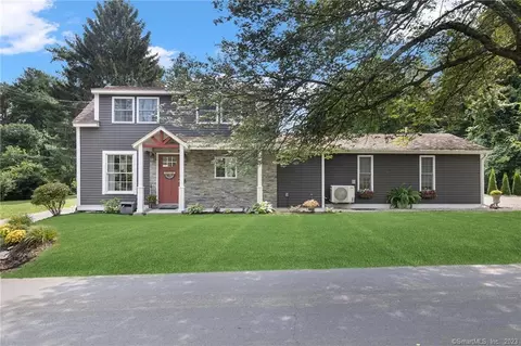38 Sand Dam Rd, Thompson, CT 06277