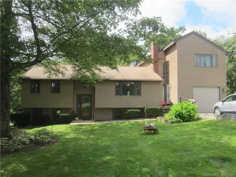 526 Witches Rock Rd, Bristol, CT 06010