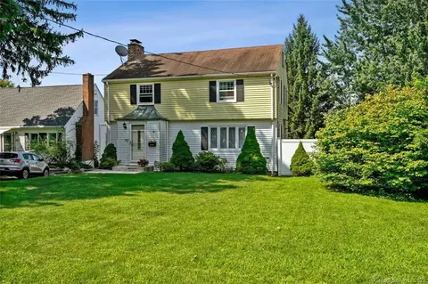 617 Wolcott Hill Rd, Wethersfield, CT 06109