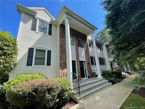 570 Danbury Rd #8, Ridgefield, CT 06877