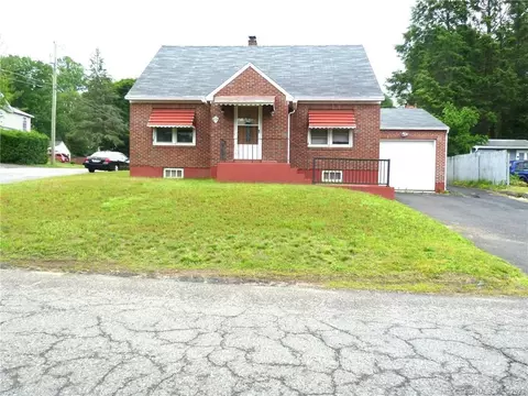 89 Riccardone Ave, Torrington, CT 06790