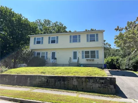183 Dartmouth Dr, Mystic, CT 06355