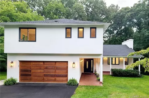 70 Wildwood Cir, Naugatuck, CT 06770