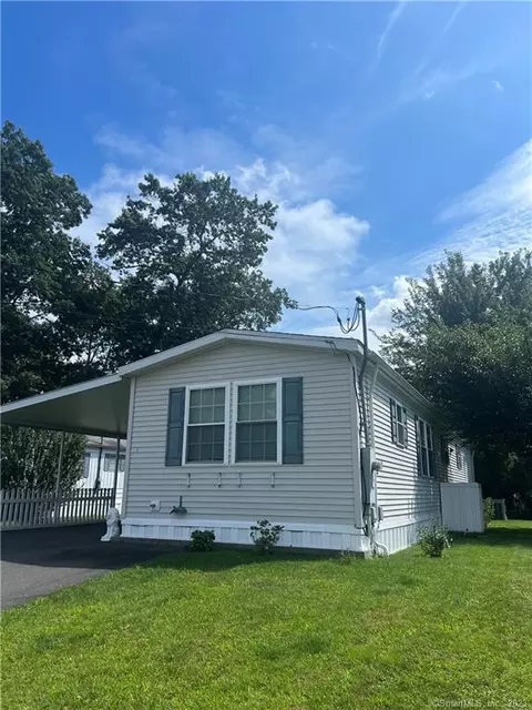 3 Oak Rd, Southington, CT 06489