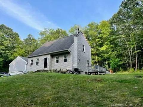 124 Indiantown Rd, Ledyard, CT 06339 photo 1
