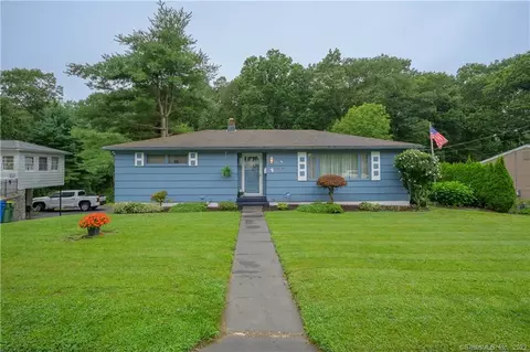 185 Parklawn Dr, Waterbury, CT 06708
