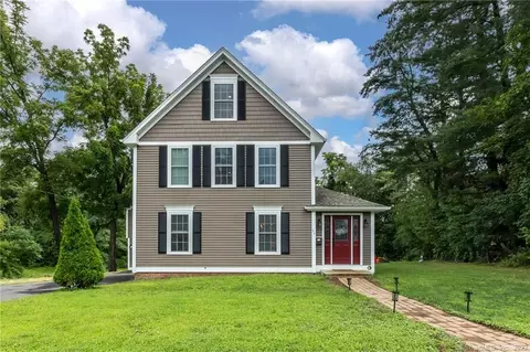 17 Chamberlain St, Vernon, CT 06066