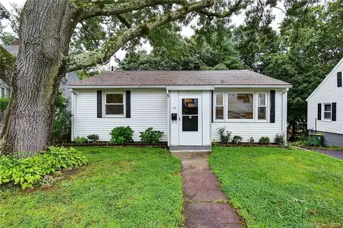 115 Farrington Ave, Waterbury, CT 06706
