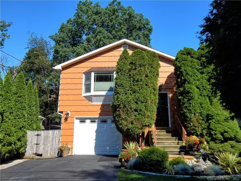 23 Whitney Ave, Milford, CT 06460