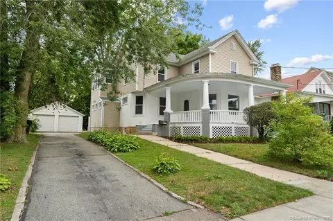 327 Montauk Ave, New London, CT 06320