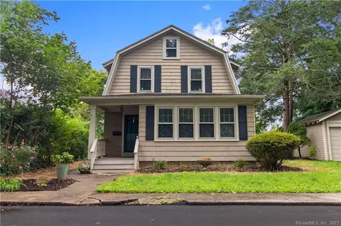 35 Athol Pl, Hamden, CT 06517
