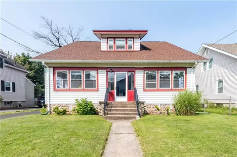 60 Mcmullen Ave, Wethersfield, CT 06109