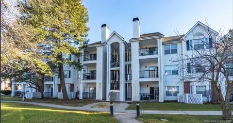 31 High St #10102, East Hartford, CT 06118