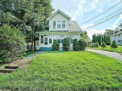 47 Gordon Ave, Shelton, CT 06484