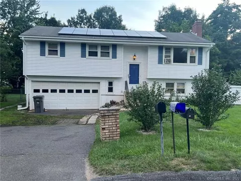 55 Georgetown Rd, Bristol, CT 06010