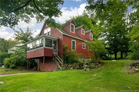 9 Lawrence Ave, North Canaan, CT 06018