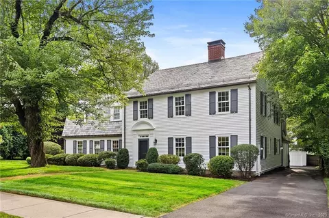 7 Norwood Rd, West Hartford, CT 06117