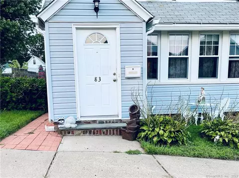 83 Arlington St, West Haven, CT 06516