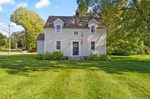 2 Ferry Rd, Lyme, CT 06371