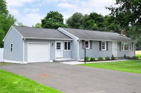 40 Stark Dr, East Granby, CT 06026