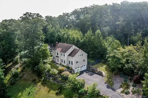16 Goodhill Rd, Bethel, CT 06801