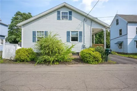 149 Leonard St, Meriden, CT 06451