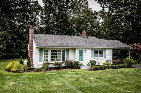 9 Sachem Rd, Wallingford, CT 06492