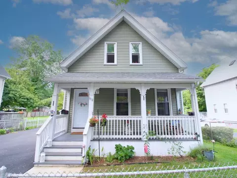 512 Russell St, East Haven, CT 06512