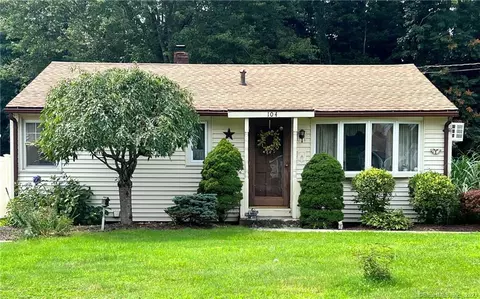 104 Peters Cir, Southington, CT 06489
