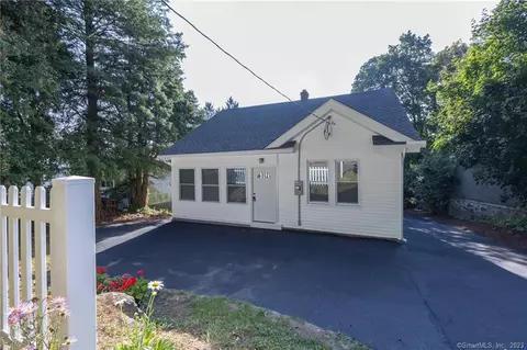 17 Sagamore Ave, Waterbury, CT 06708