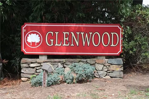 26 Greenview Ln #26, Milford, CT 06461