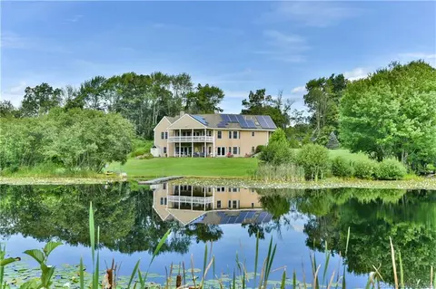 429 Child Rd, Woodstock, CT 06281