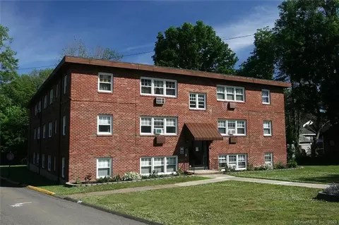 40 Hoffman Ct #B2, Wallingford, CT 06492
