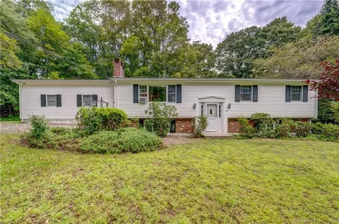 49 Johnson Rd, Columbia, CT 06237