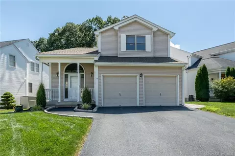 28 Pepper Bush Ln, Newington, CT 06111