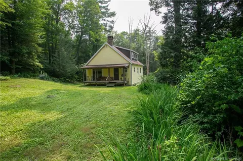 135 Canaan Mountain Rd, Canaan, CT 06031