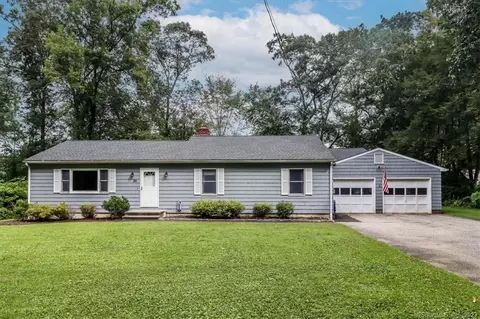20 Shepaug Rd, Newtown, CT 06482