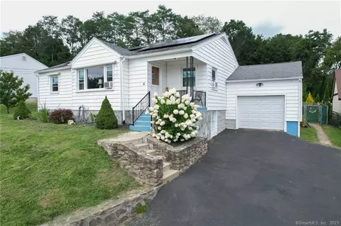 79 Sylvan Lake Rd, Watertown, CT 06779