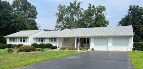 20 Carafa Ter, North Haven, CT 06473