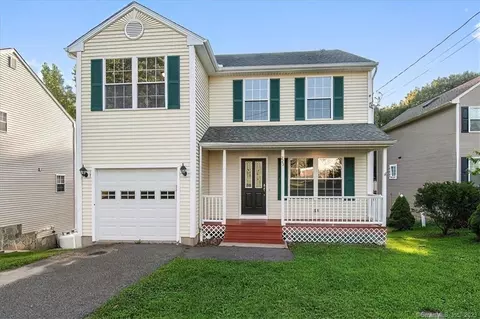 223 Lakeside Blvd E, Waterbury, CT 06708