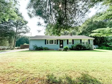 347 Colonel Ledyard Hwy, Ledyard, CT 06339