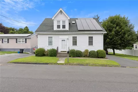 41 Monteith St, West Haven, CT 06516