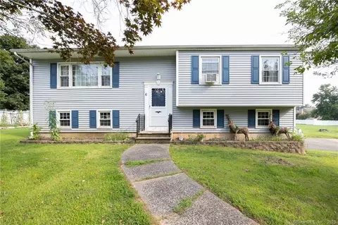6 Pond Ct, Wallingford, CT 06492